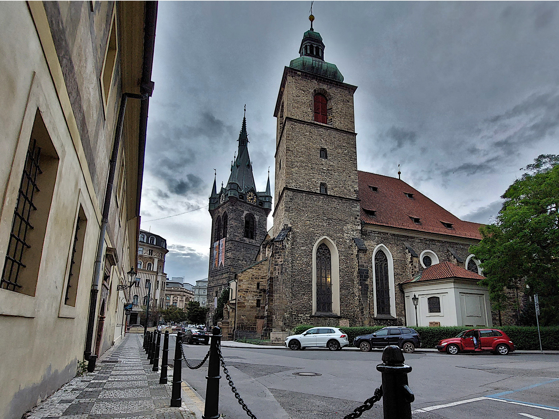 KOSTEL SV. JINDŘICHA A KUNHUTY - PRAHA NOVÉ MĚSTO